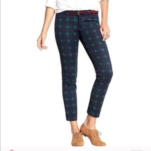 green and navy blue plaid pants